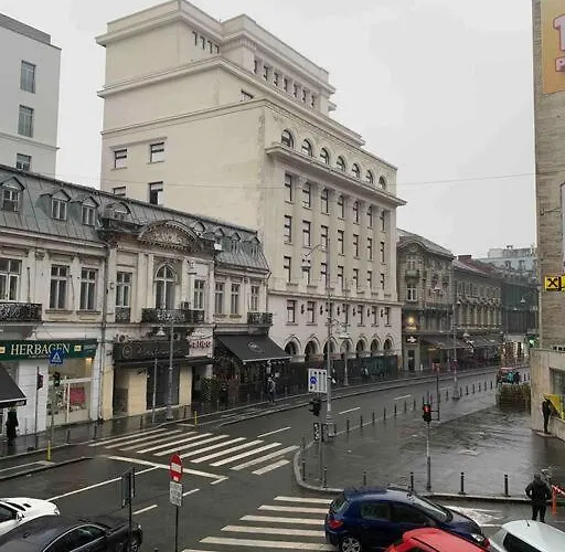 Daire Charming 1937 #victory Avenue Bükreş